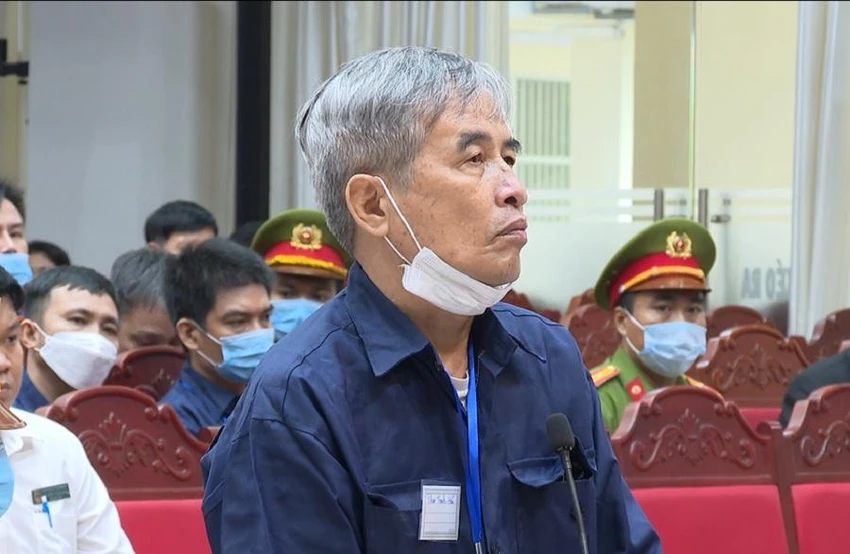 Bị cáo Phan Thanh Hữu tại tòa. Ảnh: VŨ HỘI. Bị cáo Phan Thanh Hữu tại tòa. Ảnh: VŨ HỘI.