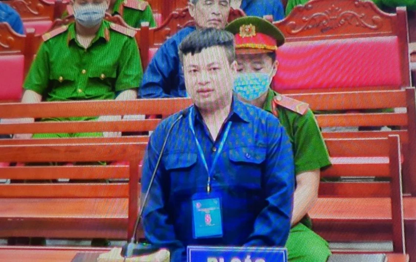 Bị cáo Phan Lê Hoàng Anh, con trai của "ông trùm" Phan Thanh Hữu. Ảnh: VŨ HỘI. Bị cáo Phan Lê Hoàng Anh, con trai của "ông trùm" Phan Thanh Hữu. Ảnh: VŨ HỘI.