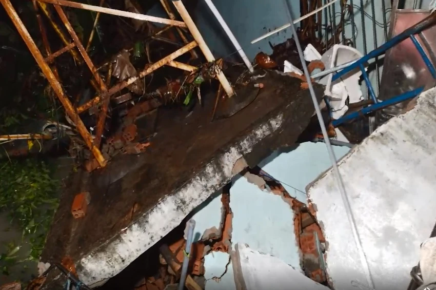 Lũ quét cuốn cả ô tô, tủ lạnh của người dân Đồng Nai ảnh 1 Lũ quét cuốn cả ô tô, tủ lạnh của người dân Đồng Nai ảnh 1