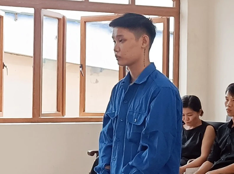 Bị cáo Phạm Văn Hữu tại phiên tòa. Ảnh: H.P Bị cáo Phạm Văn Hữu tại phiên tòa. Ảnh: H.P