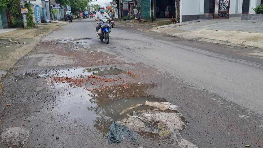 Tuyến đường dài hơn 700m được đầu tư hơn 13.3 tỉ đồng. Ảnh: VH Tuyến đường dài hơn 700m được đầu tư hơn 13.3 tỉ đồng. Ảnh: VH