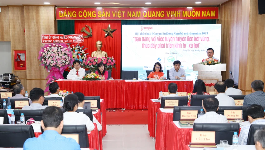 Toàn cảnh buổi Hội thảo. Ảnh: AH Toàn cảnh buổi Hội thảo. Ảnh: AH