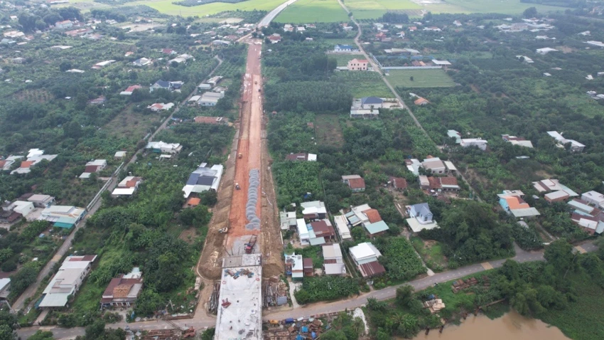 cầu bạch đằng 25.jpg