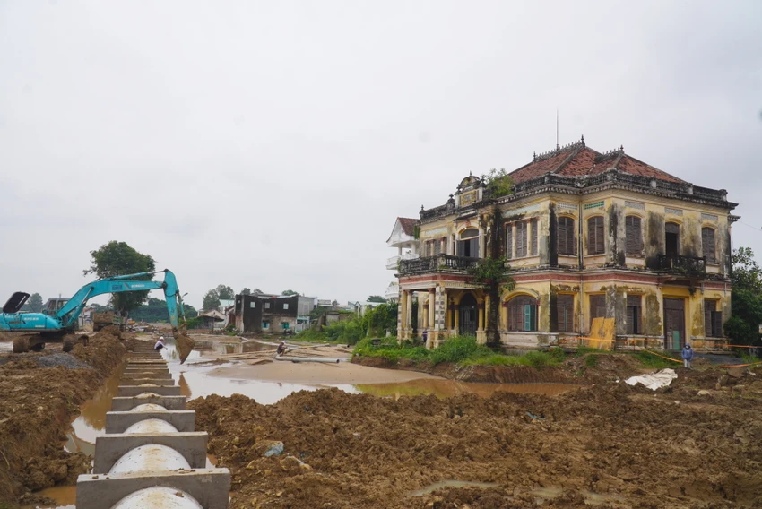 biệt thự cổ 12.jpg