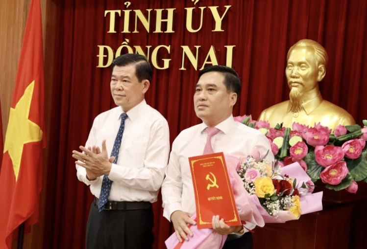 Ban Bí thư.jpg