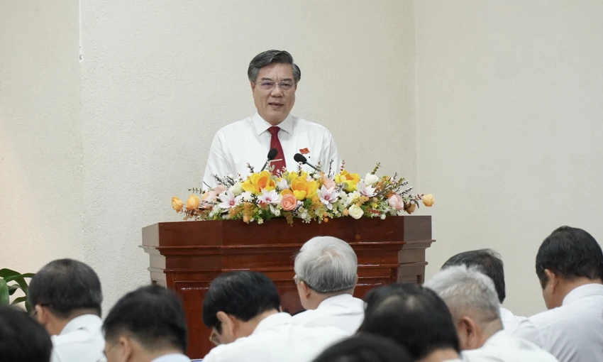 Phó chủ tịch. .jpg