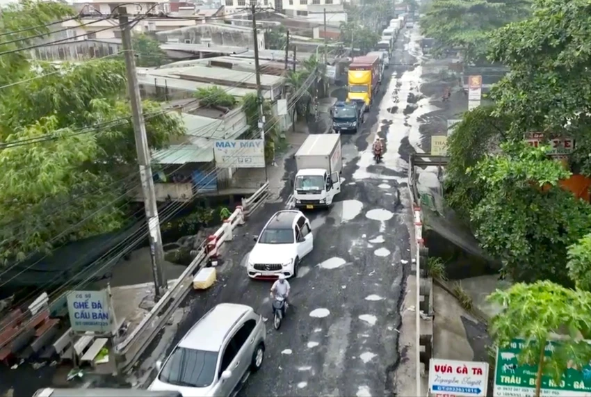 Bí Thư Tỉnh uỷ.jpg