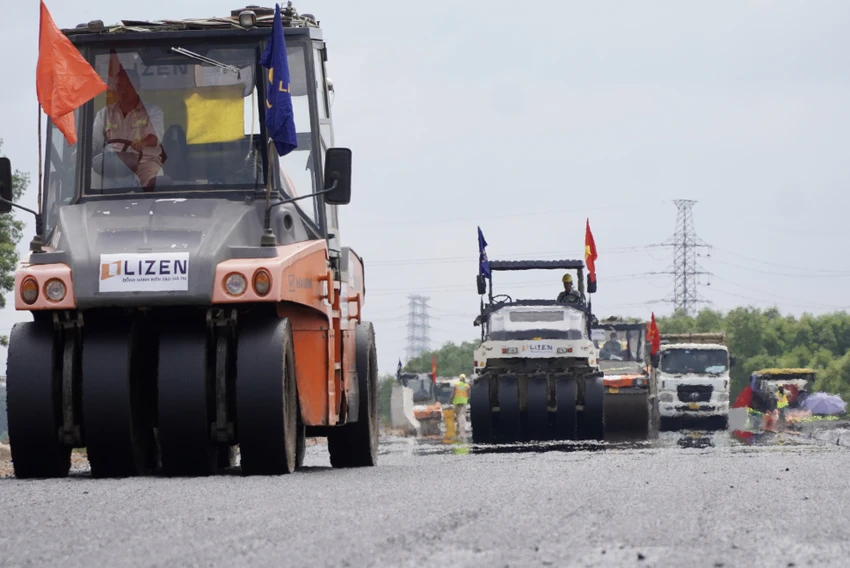 Dự án thành phần 1 cao tốc Biên Hòa - Vũng Tàu dài 16km qua tỉnh Đồng Nai, bắt đầu từ đường Võ Nguyên Giáp (phường Phước Tân, TP Biên Hòa) và kết thúc tại xã Long An (huyện Long Thành).