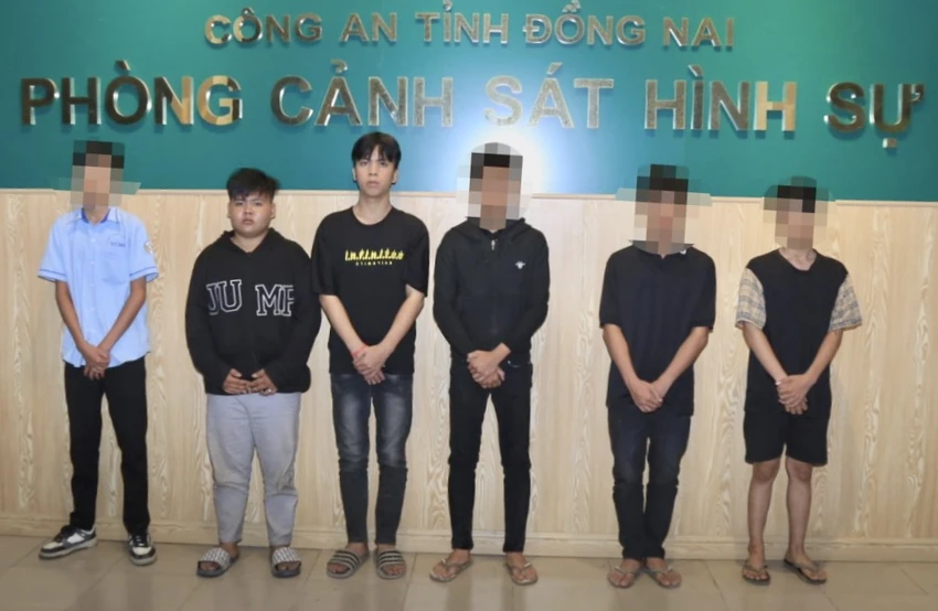 đánh hội đồng 1.jpg