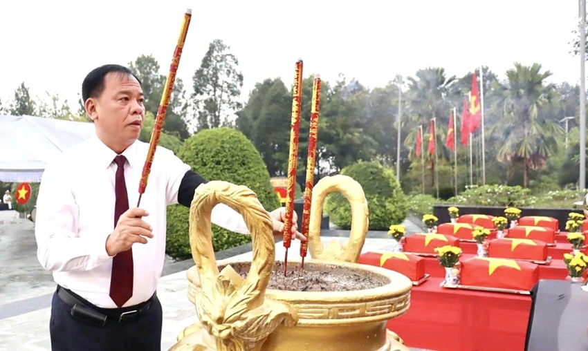 hài cốt liệt sĩ 1.jpg