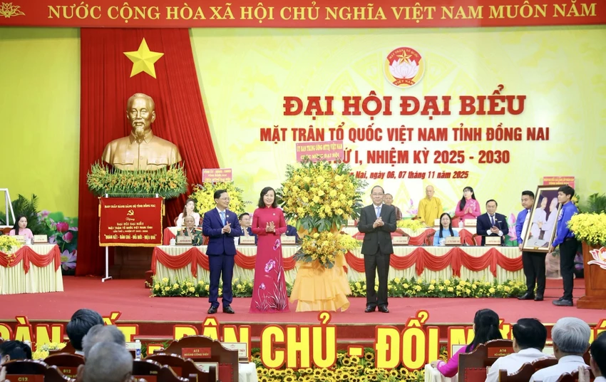 dân tộc 7.jpg