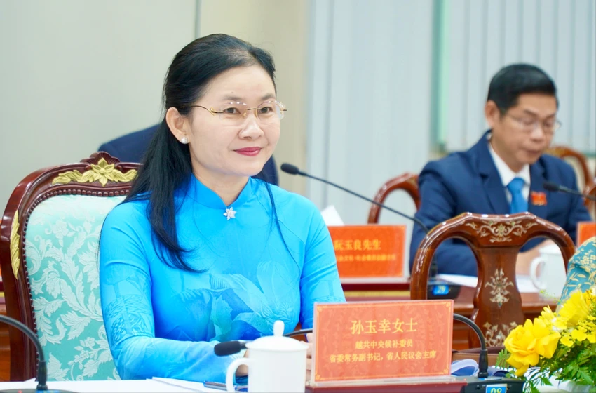 Chủ tịch.jpg