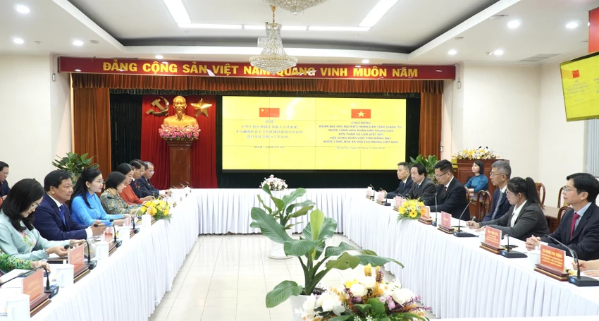 chủ tịch...jpg