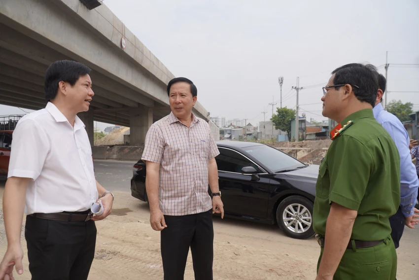 chủ tịch 3.jpg