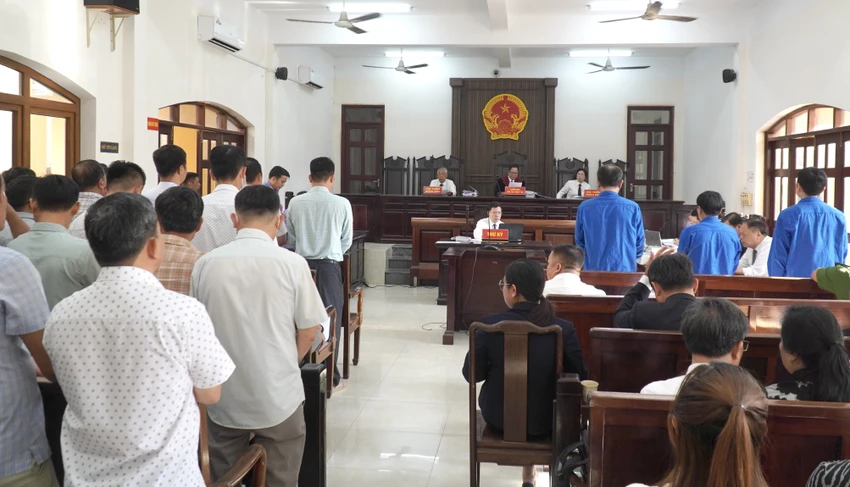cán bộ 3.jpg