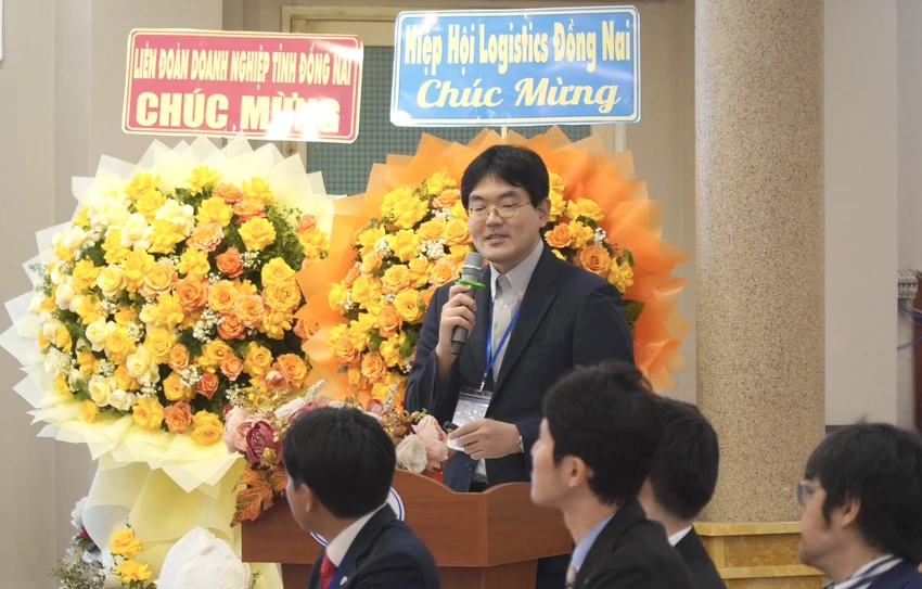 luật sư 2.jpg