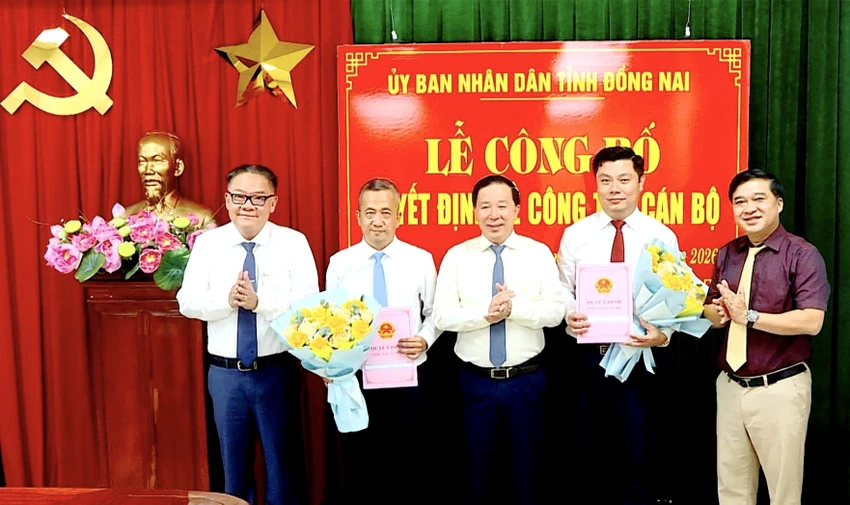 cán bộ.jpg