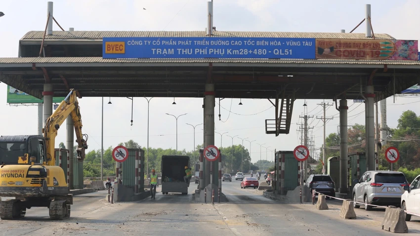 quốc lộ 51.jpg