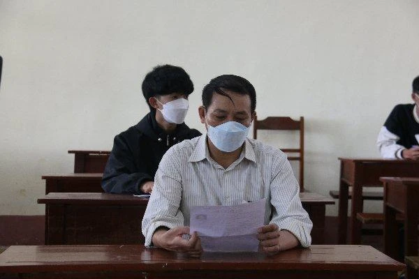 Anh Giáp tại phòng thi. Anh Giáp tại phòng thi.