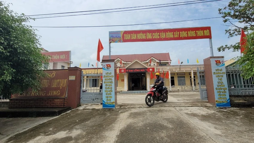 Trụ sở UBND xã Krông Jing. Ảnh: VL Trụ sở UBND xã Krông Jing. Ảnh: VL