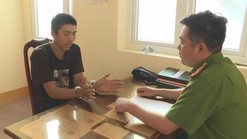 Hồ Văn Thương tại công an. Ảnh: ĐS giet-nguoi-bo-tron-vao-binh-duong
