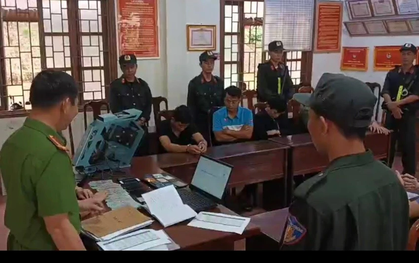 Cơ quan công an tạm giữ nhiều người liên quan. Ảnh: CACC Cơ quan công an tạm giữ nhiều người liên quan. Ảnh: CACC