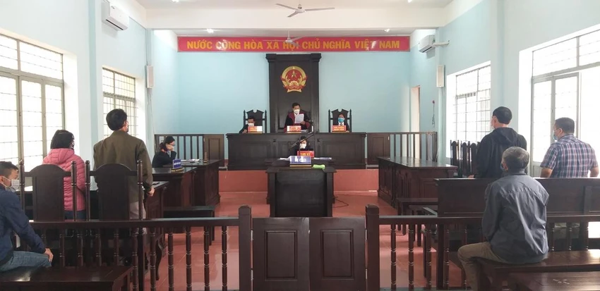 TAND tỉnh Đắk Lắk giải quyết vụ án tranh chấp về đất đai. Ảnh: ĐT TAND tỉnh Đắk Lắk giải quyết vụ án tranh chấp về đất đai. Ảnh: ĐT