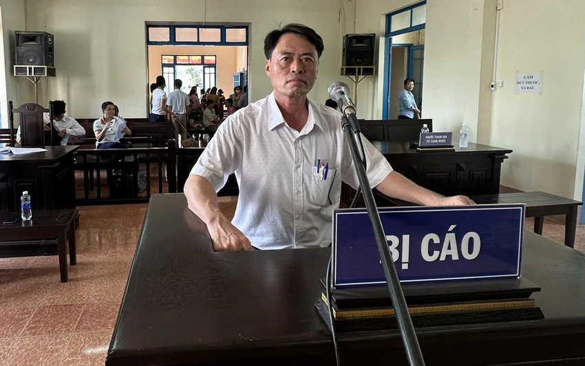 Bị cáo Nguyễn Hữu Quảng. Ảnh: BT Bị cáo Nguyễn Hữu Quảng. Ảnh: BT