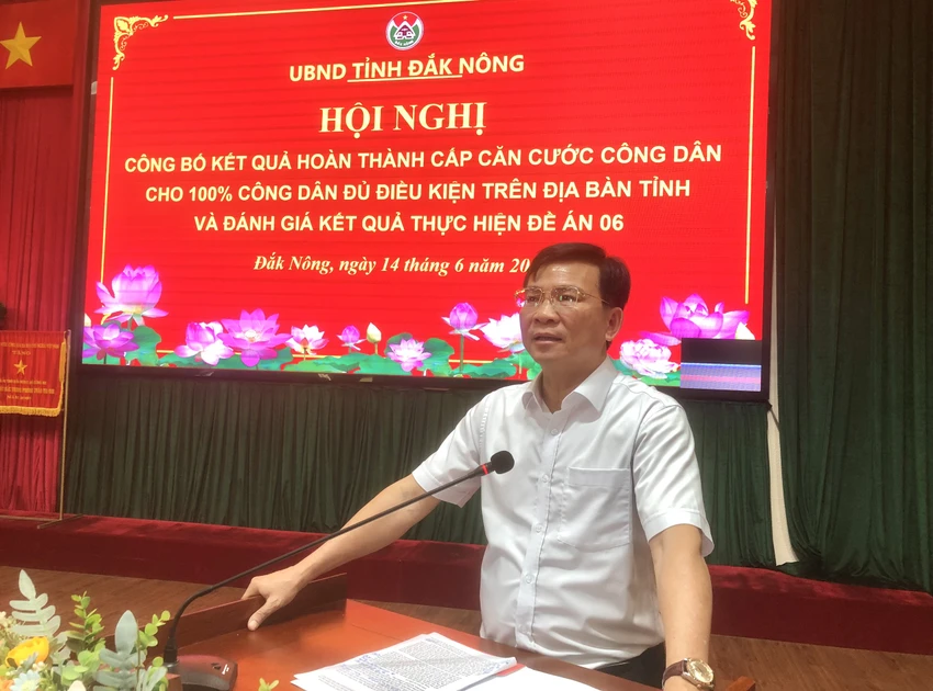 Ông Hồ Văn Mười phát biểu tại hội nghị. Ảnh: MQ Ông Hồ Văn Mười phát biểu tại hội nghị. Ảnh: MQ