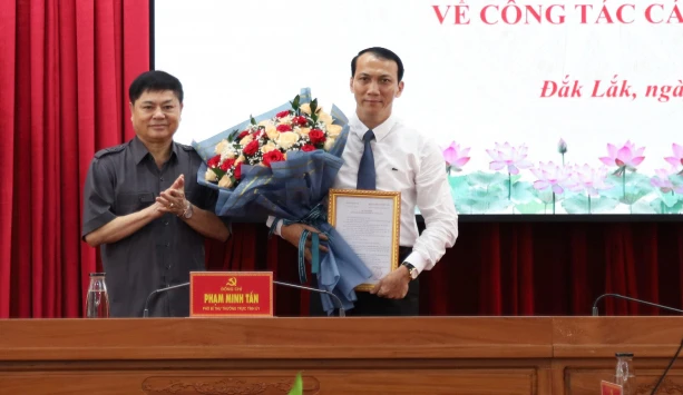 Tân Chánh Văn phòng Tỉnh ủy Đắk Lắk Nguyễn Đình Viên. Ảnh: LT Tân Chánh Văn phòng Tỉnh ủy Đắk Lắk Nguyễn Đình Viên. Ảnh: LT