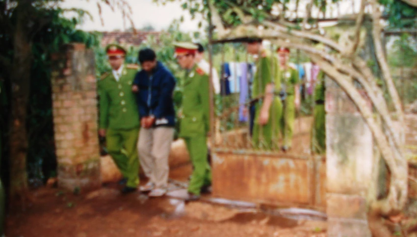 Dẫn giải Tưởng Đăng Thế thực nghiệm hiện trường. Ảnh: HSVA Dẫn giải Tưởng Đăng Thế thực nghiệm hiện trường. Ảnh: HSVA