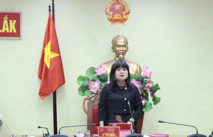 Bà H'Yim Kđoh, Phó chủ tịch UBND tỉnh Đắk Lắk. Ảnh: daklak.gov.vn Bà H'Yim Kđoh, Phó chủ tịch UBND tỉnh Đắk Lắk. Ảnh: daklak.gov.vn