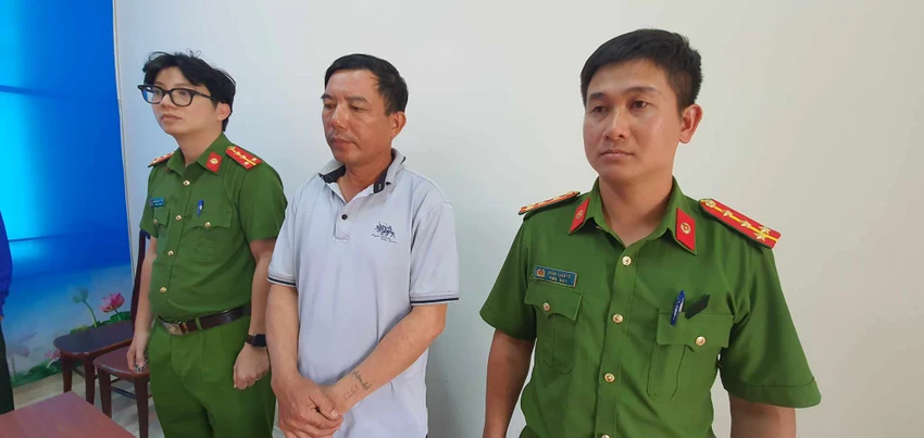 Đắk Lắk: Bắt nguyên chủ tịch xã lấy đất người nghèo giao cho cán bộ