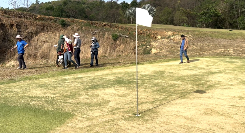 sân golf.png