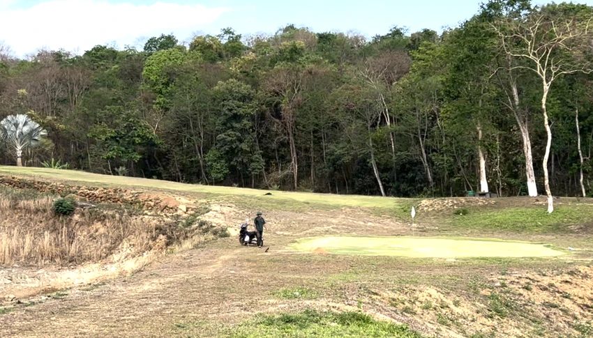 sân golf.png