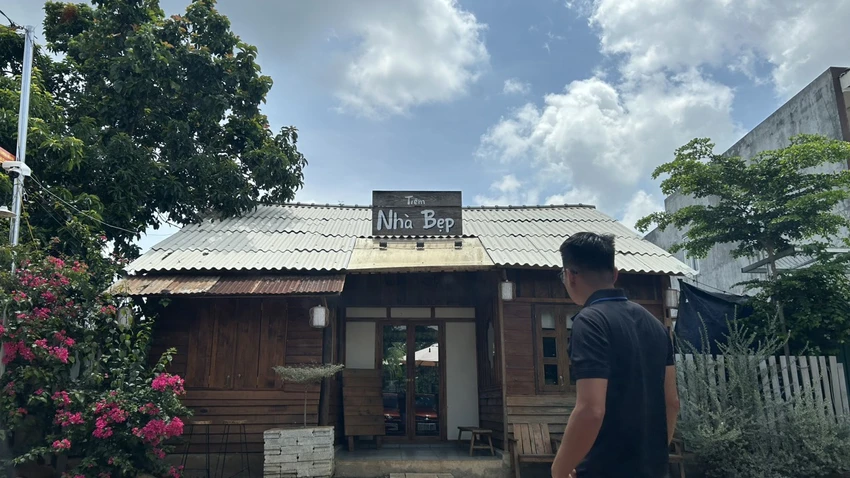 quán cà phê Nhà Bẹp.jpg