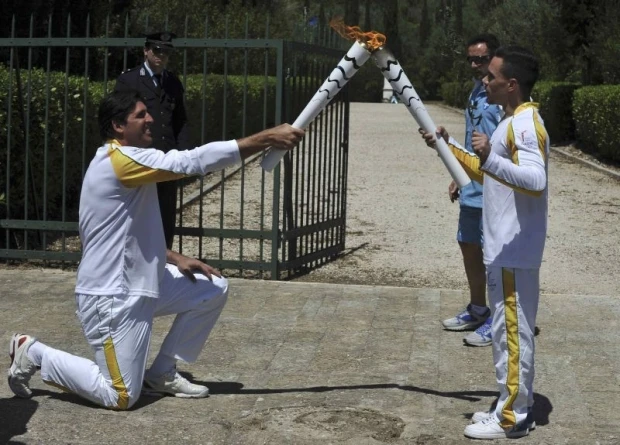Ngọn đuốc Olympic Rio đã sáng lên ảnh 2 Ngọn đuốc Olympic Rio đã sáng lên ảnh 2