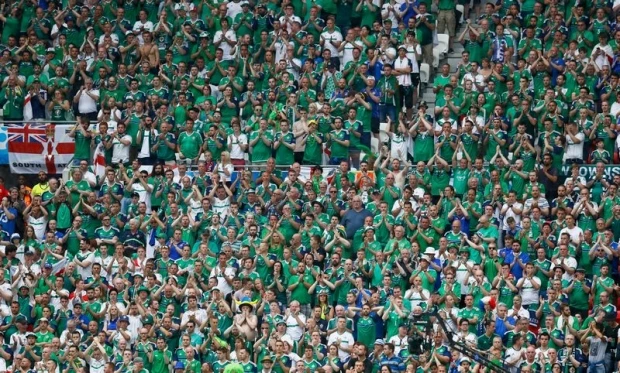 Cổ động viên thứ hai của Bắc Ireland chết tại Pháp ảnh 1