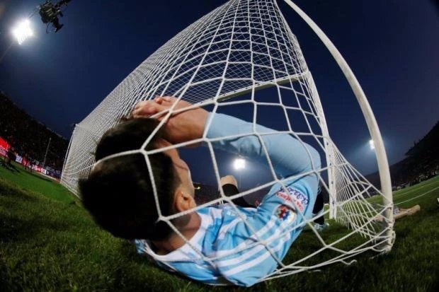 Messi chia tay tuyển vì áp lực mệt mỏi chạy đua với Maradona ảnh 1 Messi quá áp lực vào cuộc chạy đua Maradona