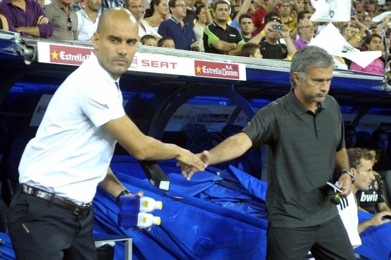 "Cười nhạt, bắt tay lỏng" giữa Pep và Mou tại Tây Ban Nha trước đây