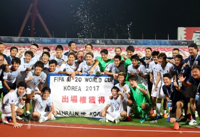 Chủ tịch AFC người Bahrain chúc mừng U-19 Việt Nam ảnh 3 Chủ tịch AFC người Bahrain chúc mừng U-19 Việt Nam ảnh 3