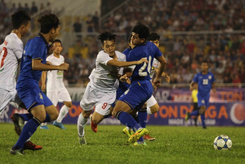 Công Phượng, Văn Toàn nhạt nhòa, U-21 HAGL bại trận ảnh 1