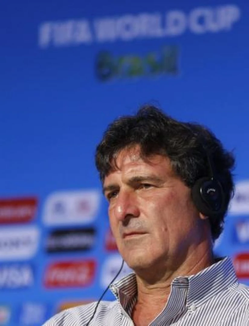 Huyền thoại Mario Kempes cũng từ bỏ Valencia ảnh 2 Huyền thoại Mario Kempes cũng từ bỏ Valencia ảnh 2