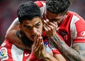 Suarez chọc ngoáy vào nỗi đau Barcelona không thương tiếc