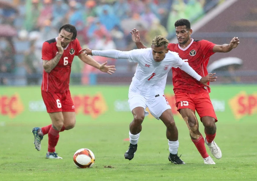 Thua 1-3 trước Indonesia, Myanmar chính thức nói lời chia tay sau vòng bảng. Ảnh: ANH PHƯƠNG Thua 1-3 trước Indonesia, Myanmar chính thức nói lời chia tay sau vòng bảng. Ảnh: ANH PHƯƠNG