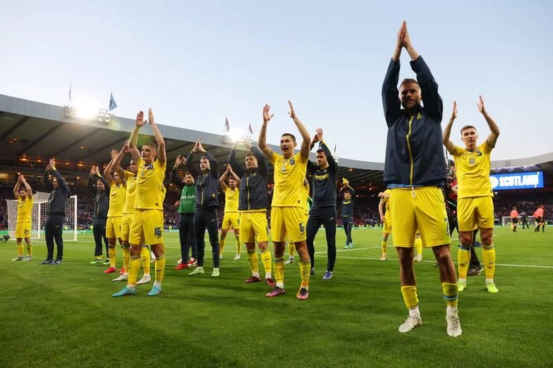 Ukraine sẽ đá chung kết Play off với Xứ Wales vào chủ nhật này để tranh vé đi Qatar cuối năm nay. Tuyển Ukraine đa phần cầu thủ đá giải trong nước mà năm 2022 này bóng đá Ukraine bị đứng hình vì chiến tranh.