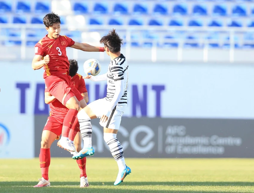 U-23 Hàn Quốc "cất" nhiều trụ cột trong đội hình xuất phát ở tối 5-6. Ảnh: ANH THỎA.