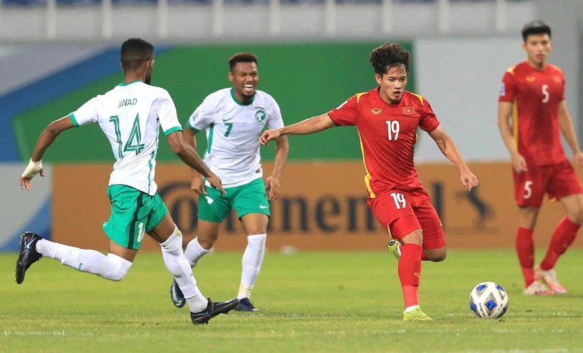 U-23 VN không thể vô hiệu lối chơi... ma mị, khó lường của Saudi Arabia. Ảnh: ANH THỎA U-23 VN không thể vô hiệu lối chơi... ma mị, khó lường của Saudi Arabia. Ảnh: ANH THỎA