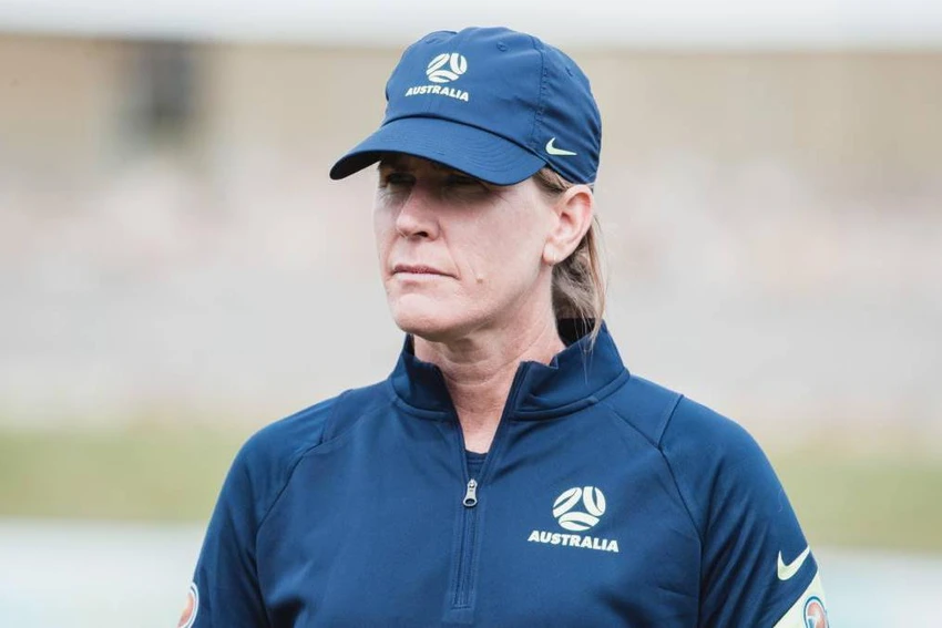 Nữ thuyền trưởng Úc Melissa Andreatta khiêm tốn khi dẫn đội U-23 dự giải AFF Cup 2022. Ảnh: CTP Nữ thuyền trưởng Úc Melissa Andreatta khiêm tốn khi dẫn đội U-23 dự giải AFF Cup 2022. Ảnh: CTP