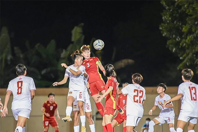 18 giờ ngày 13-7, các cô gái vàng VN sẽ gặp Myanmar để phân định ai nhất bảng B. Ảnh: CTP 18 giờ ngày 13-7, các cô gái vàng VN sẽ gặp Myanmar để phân định ai nhất bảng B. Ảnh: CTP